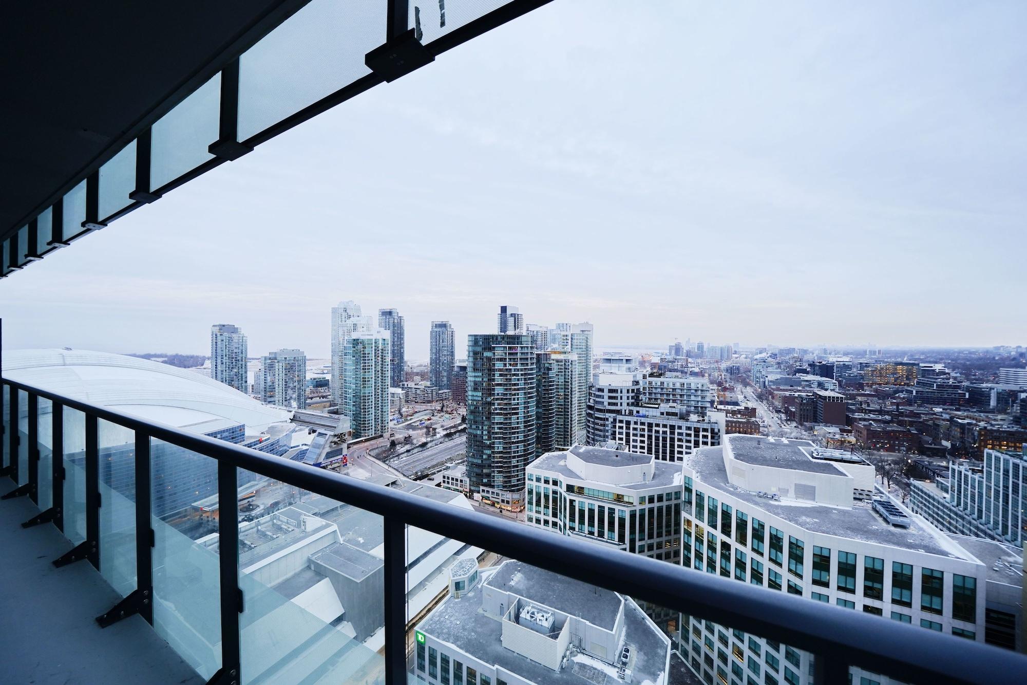 Grand Royal Condos - Cn Tower Toronto Exterior foto