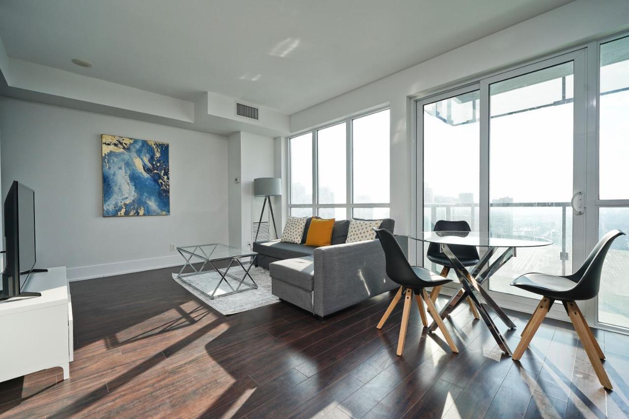 Grand Royal Condos - Cn Tower Toronto Exterior foto