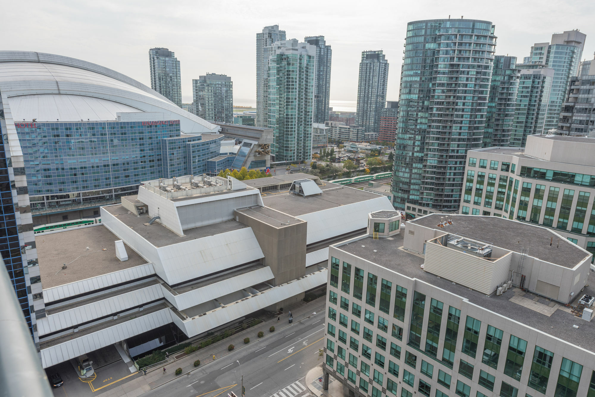 Grand Royal Condos - Cn Tower Toronto Exterior foto